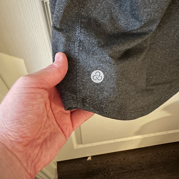 Zella Grey Striped Longsleeve T-Shirt | Size XL - Picture 2 of 6